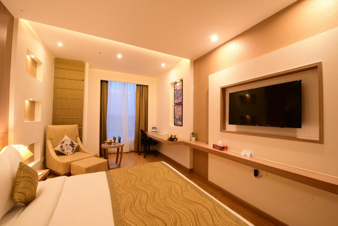 ชัวร์สเตย์ โฮเต็ล บาย เบสต์ เวสเทิร์น อมฤตสร Hotel อัมริตสา ภายนอก รูปภาพ
